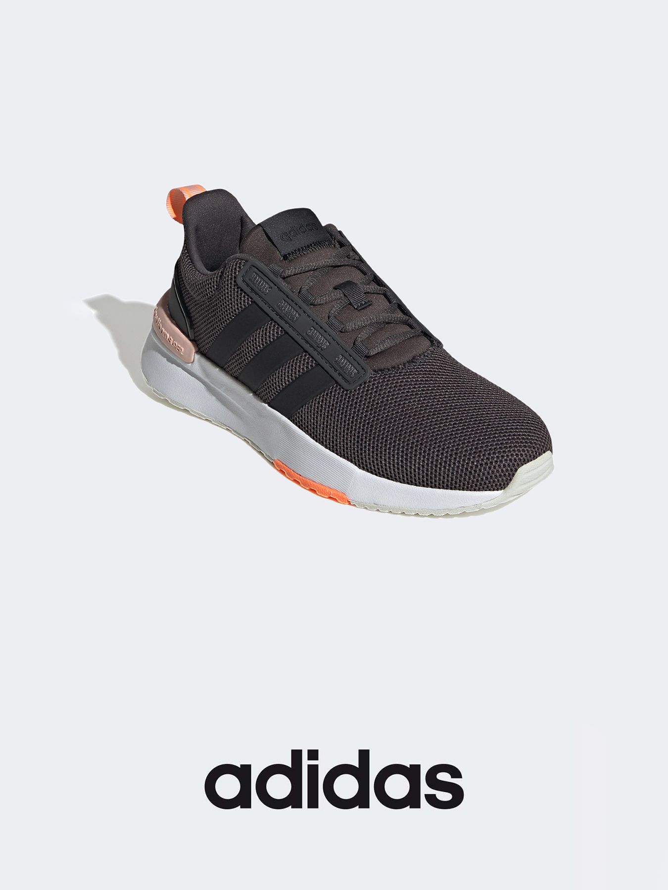 Sneaker von adidas
